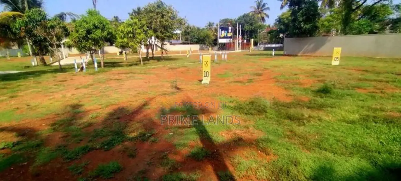 පානදුර නගරයට මීටර් 500යී බිම කොටස්