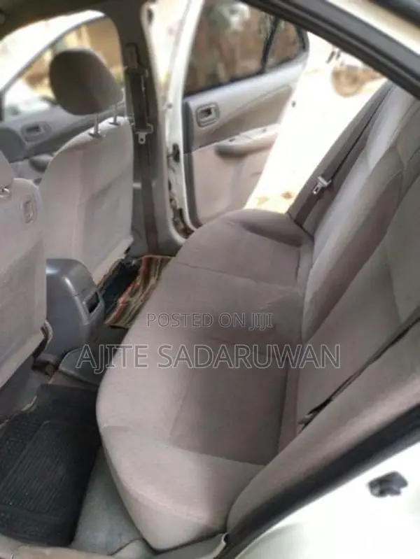 Nissan Sunny FB15 2001