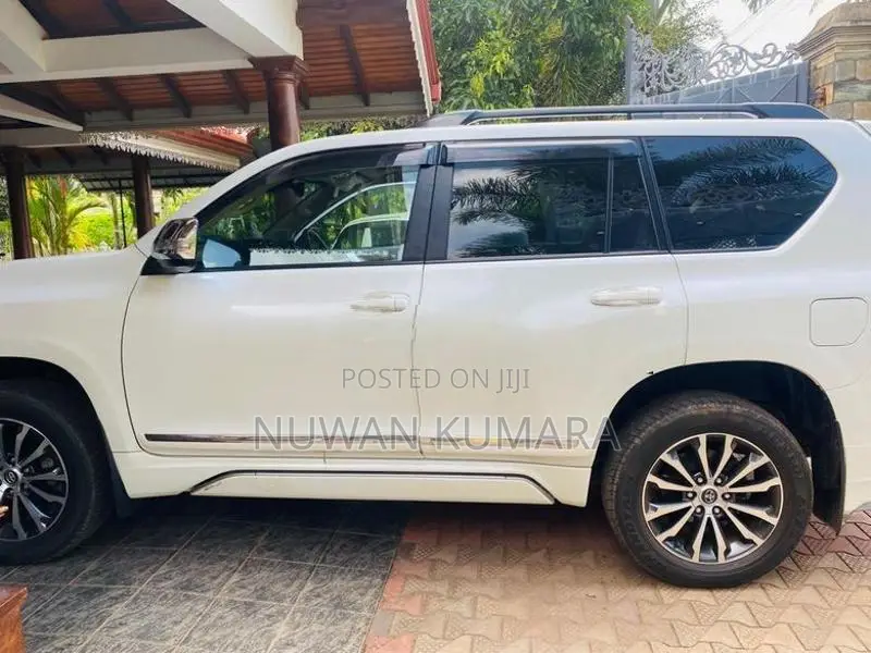 Toyota Land Cruiser Prado 2020