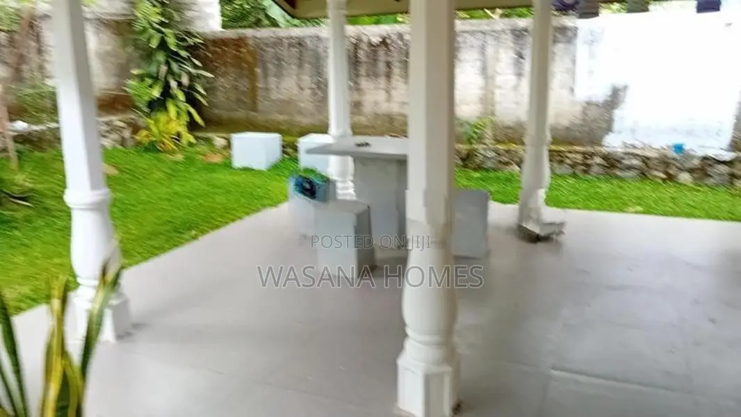 Superb Single Story House for Sale Athurugiriya