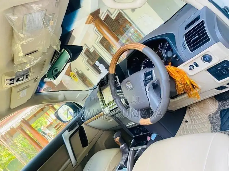 Toyota Land Cruiser Prado 2020