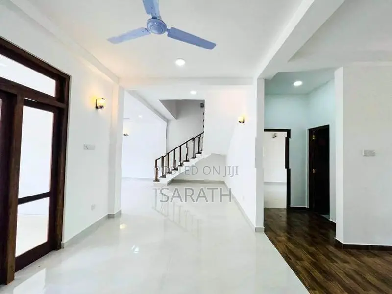 Brand New House For Sale Athurugiriya