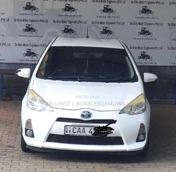 Toyota Aqua 2013