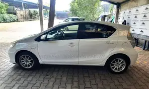 Toyota Aqua 2013