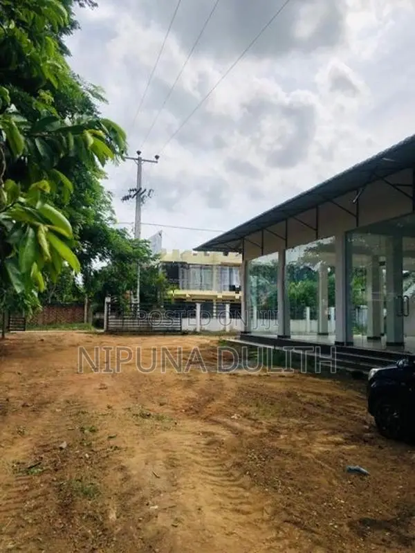 Commercial Building with Annex for Sale in Ambalantota