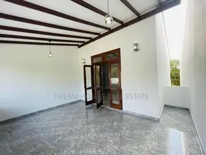 Athurugiriya ගෘහ නිරමාන ශිල්පයට නිමවූ ඉතා සුන්දර නිවහනක්