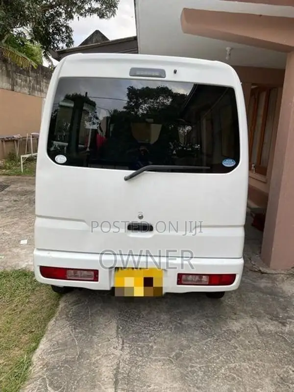 Mitsubishi Minicab 2012