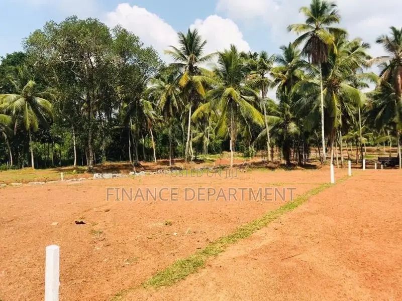 Highly Residential Land For Sale in Nittambuwa