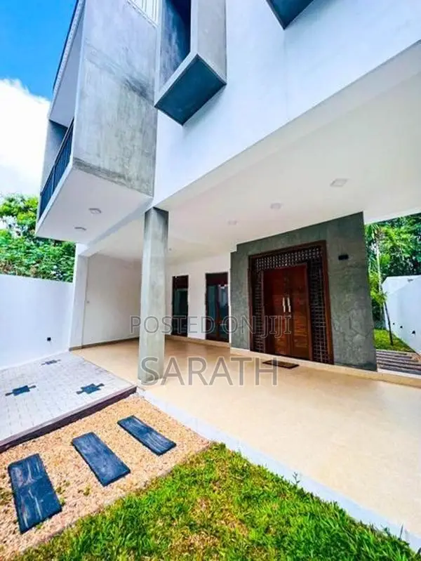 Super New House Sale in Thalawathugoda