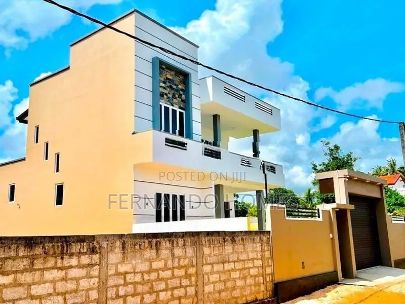 4 Bed Rooms With Luxury Brand New 2 Storied House For Sale Negombo
