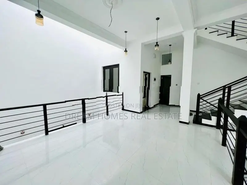 New Luxury 2 Storied House For Sale in Hokandara,