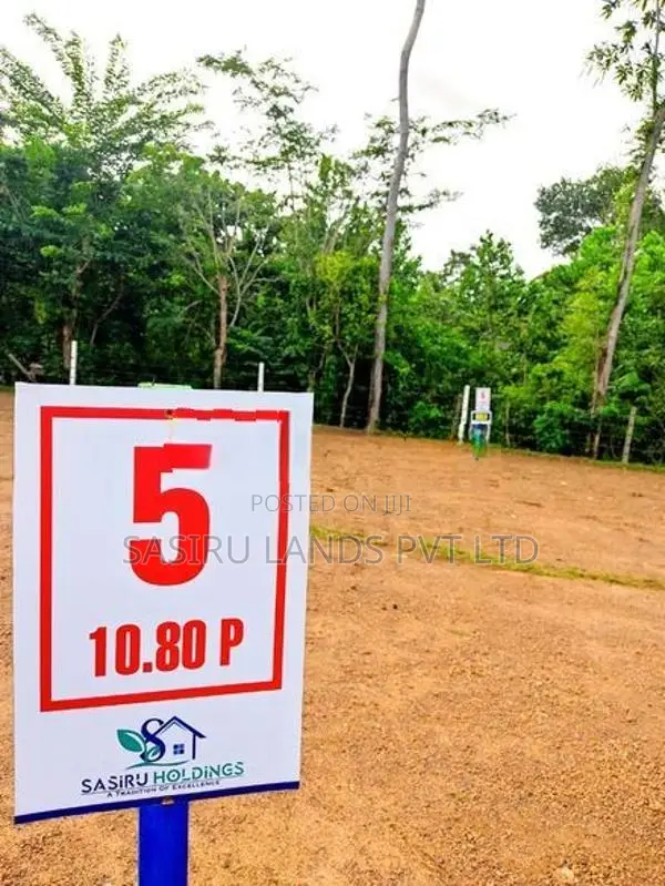 Land for Sale in Banadaragama