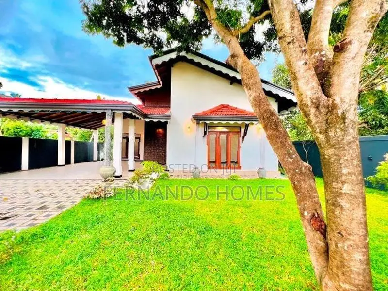 Single Story Completed House with 14.5 P Land For Sale Negombo