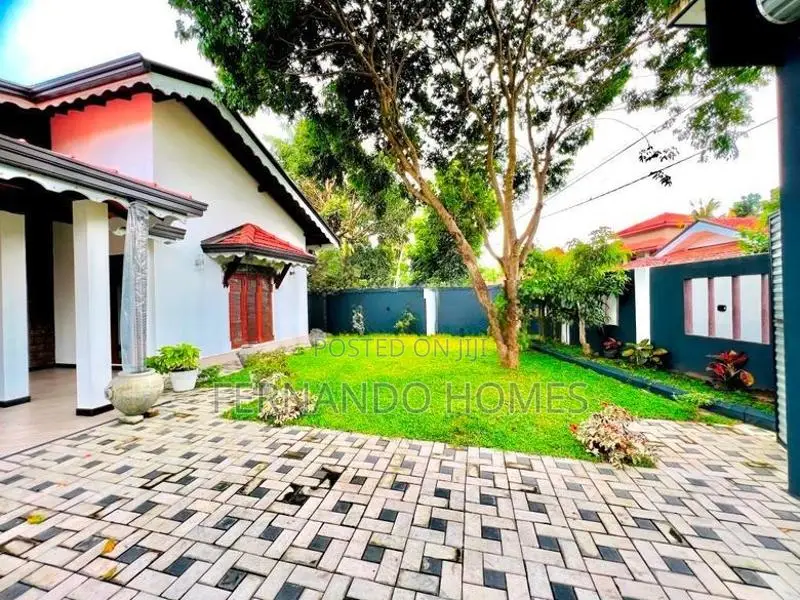 Single Story Completed House with 14.5 P Land For Sale Negombo