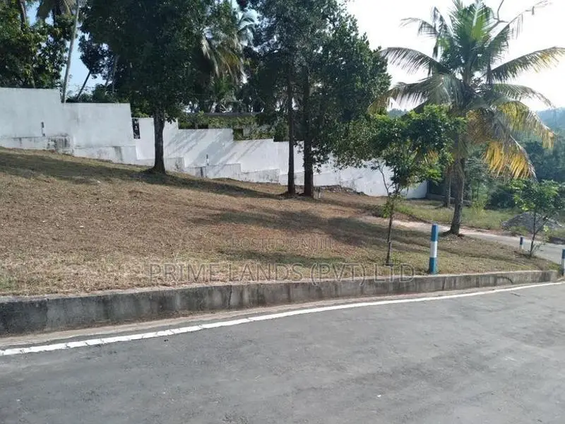 බිම් කොටස් වීකිණිමට හෝමාගම