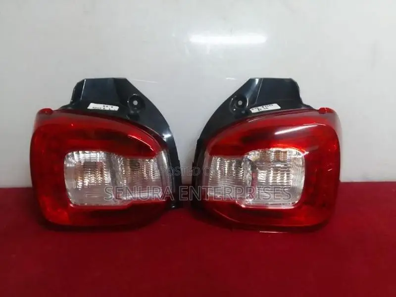 Toyota Passo M700A Tail Light RH/LH