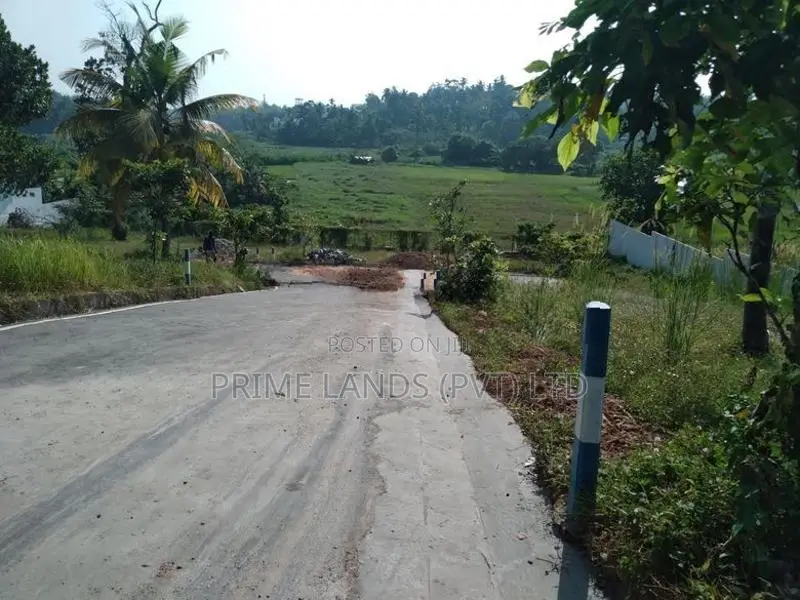 බිම් කොටස් වීකිණිමට හෝමාගම