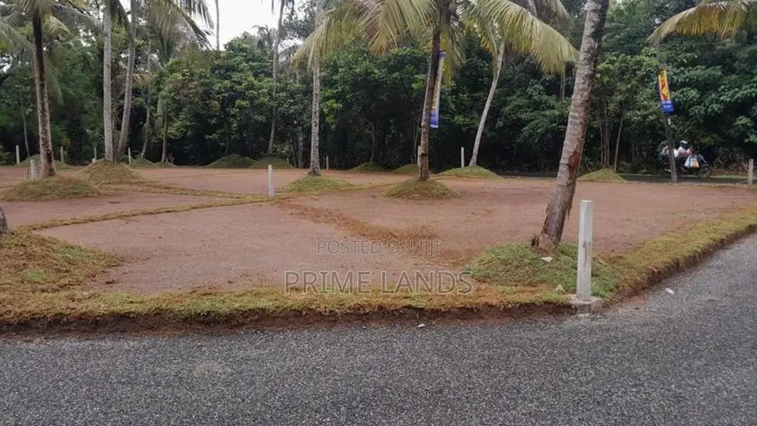 Land for Sale in Athurugiriya