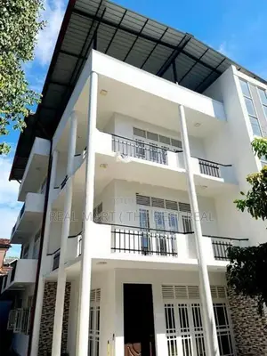 Baththaramulla : B/N, 9BR (15P) Luxury House for Sale