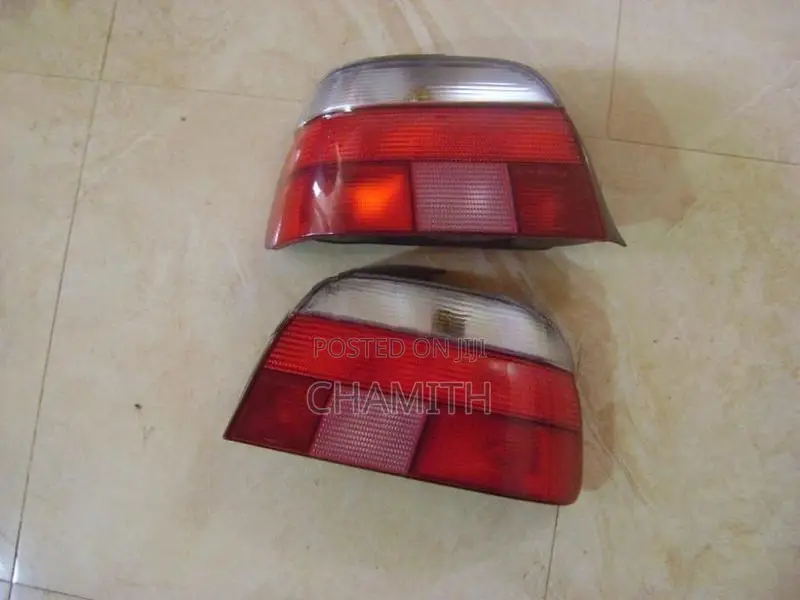 BMW E39 Fenders/Other Parts