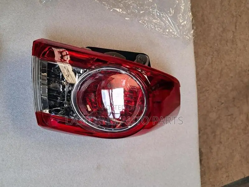 Toyota Corolla 141 Tail Lamp L R
