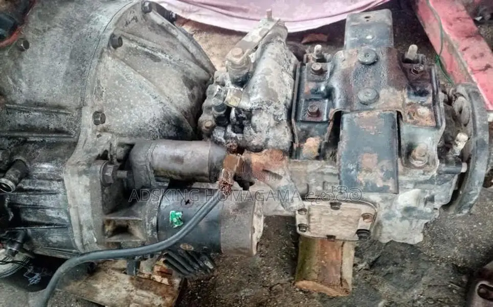 Isuzu 4HG1 Engine
