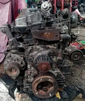 Isuzu 4HG1 Engine