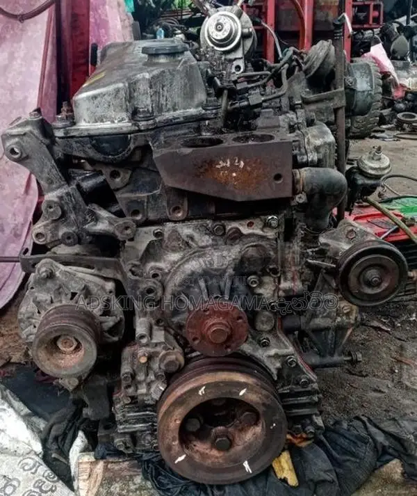 Isuzu 4HG1 Engine