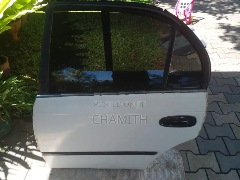 Corolla AE100 Dickey/Tail lights/Doors