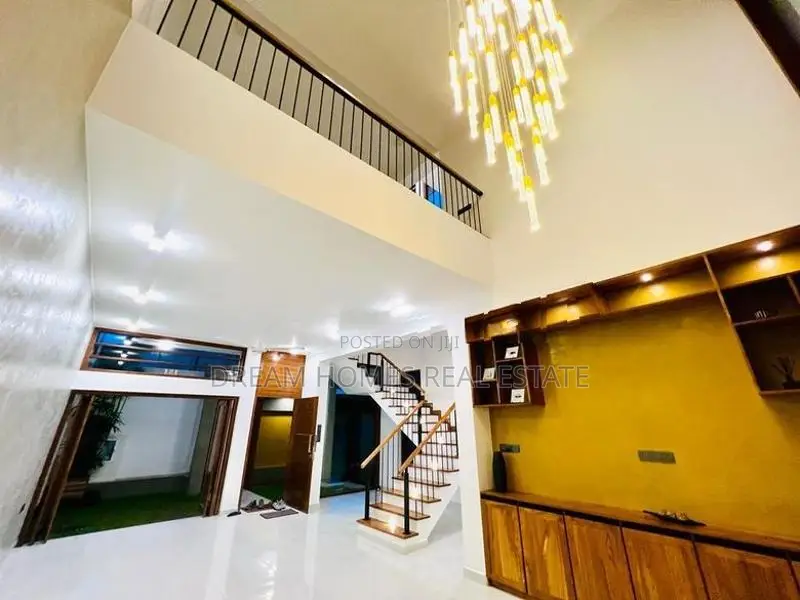 Beautiful Paddy Fields Views Luxury House For Sale Thalawathugoda