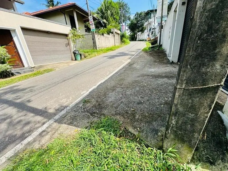 Land for Sale Thalawathugoda