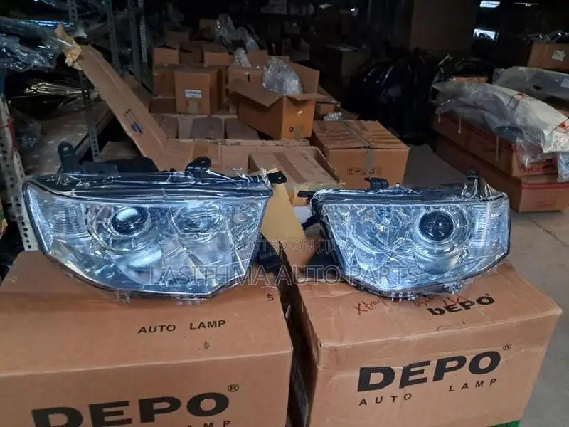 Mitsubishi Montero Sport Head Lamp L R