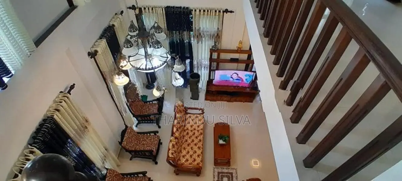 Luxury Three Story House for Rent In Panadura