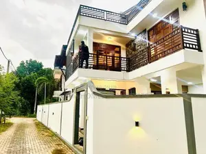 Luxury House For Sale in Hokandara rd, Thalawathugoda