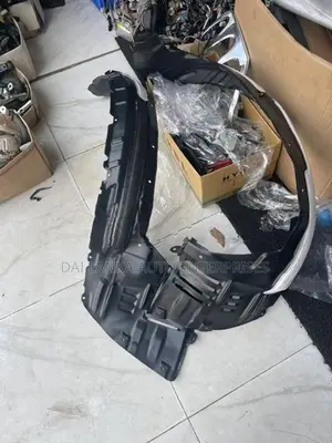 Mitsubishi Montero V98 Fender Inner Guard