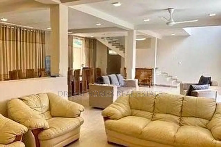 Luxury Villa for Sale in Padukka