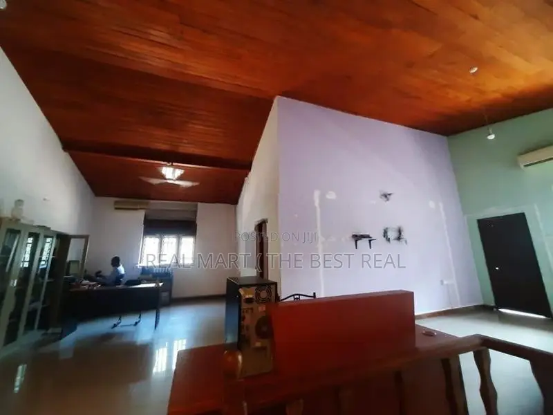 Battaramulla: 7 AC BR (15p) Furnished Luxury House for Rent