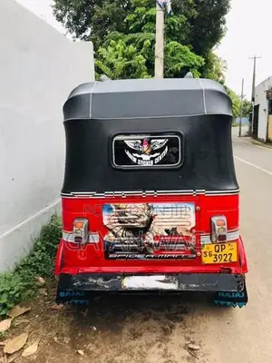 Bajaj RE 2009