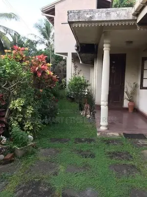 Moratuwa : 4BR ( 15.75P) Luxury House for Sale at Idama