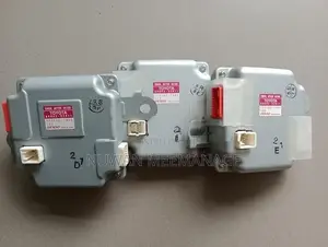 Toyota Aqua Hybrid Battery ECU with Bus Bar
