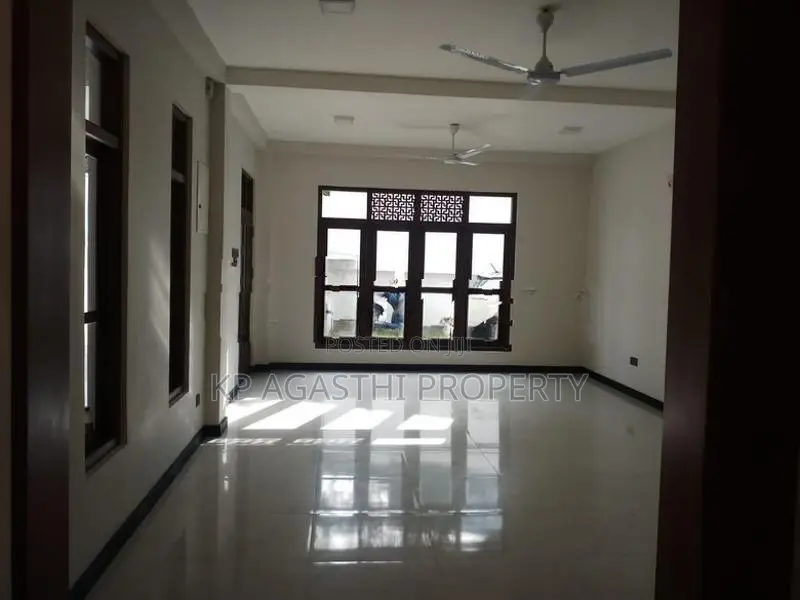 20P Brand New Luxury House for Sale in Nugegoda