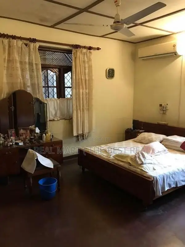 Moratuwa : 4BR ( 15.75P) Luxury House for Sale at Idama
