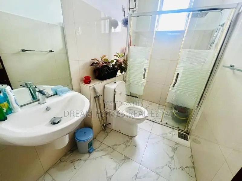 Luxurious Apartment for Sale in Battaramulla, Koswatta