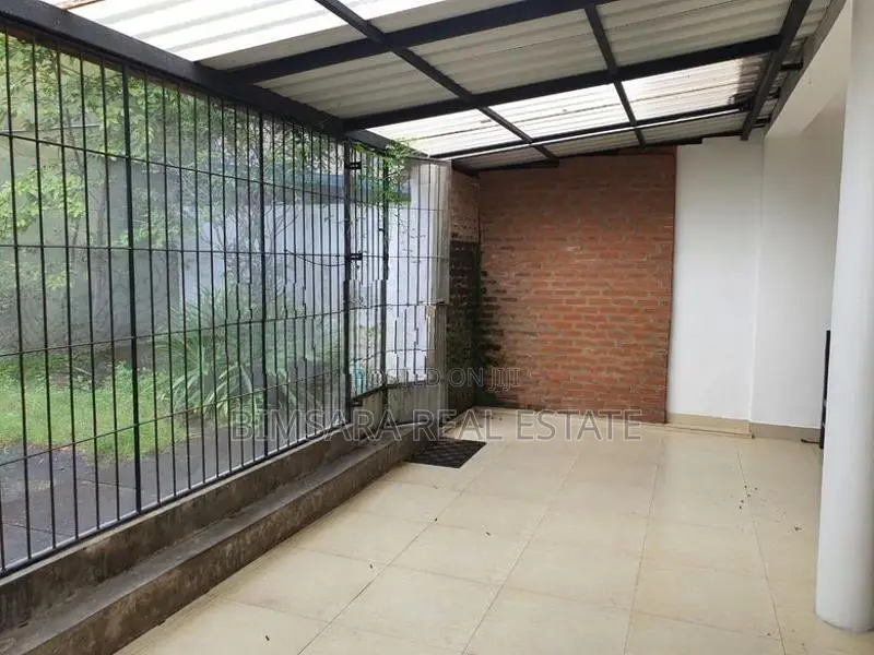 5 Bedroom House for Sale in Railway Avenue, Maharagama (SH 14965)