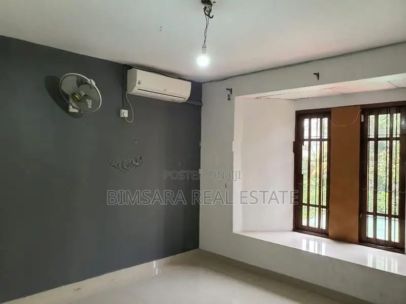5 Bedroom House for Sale in Railway Avenue, Maharagama (SH 14965)