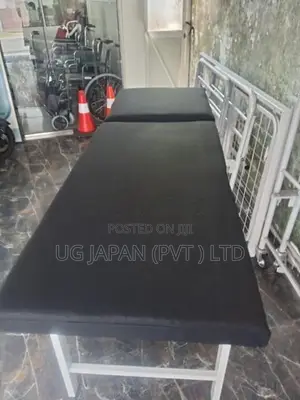 Examination Bed Powder Coted (180 x 62 73cm)