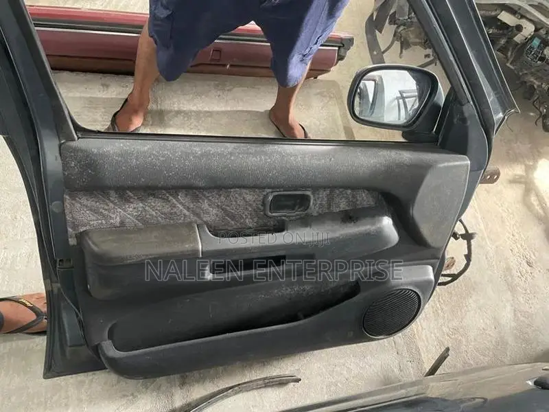 Nissan Terrano Power Door Set