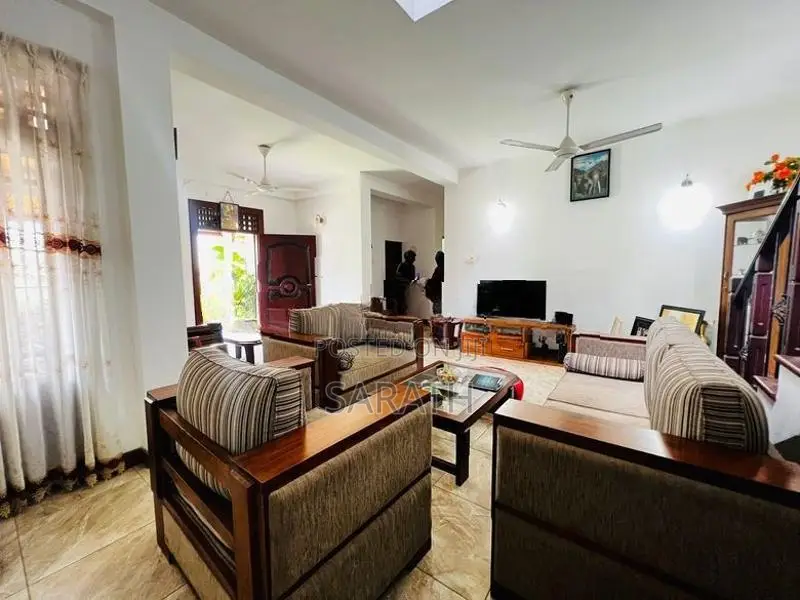 House Sale Talawatugoda
