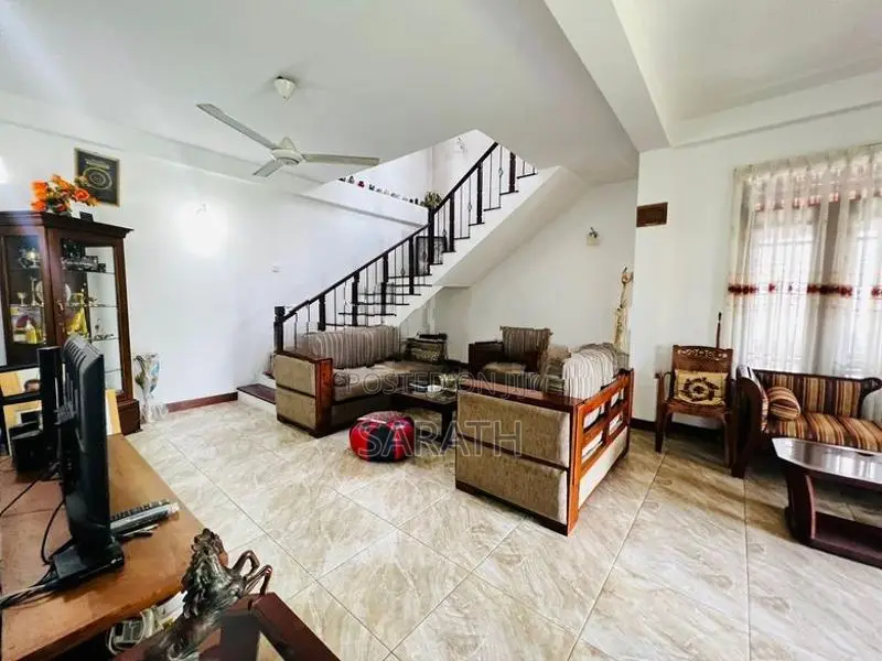 House Sale Talawatugoda