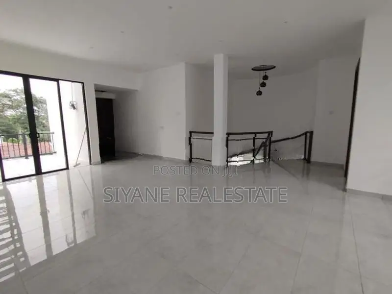 Modern House for Sale in Battaramulla